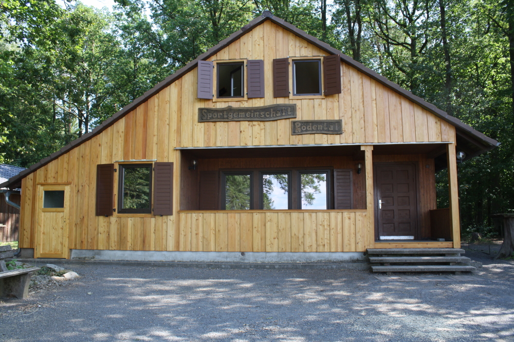 Fassade Hütte 8 19 2 s